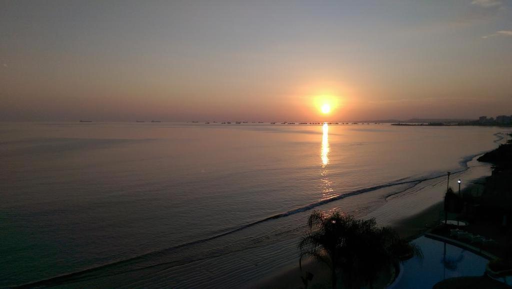 Lindo Departamento Al Pie De Playa Edificio Torre Oceanica Leilighet Salinas  Eksteriør bilde